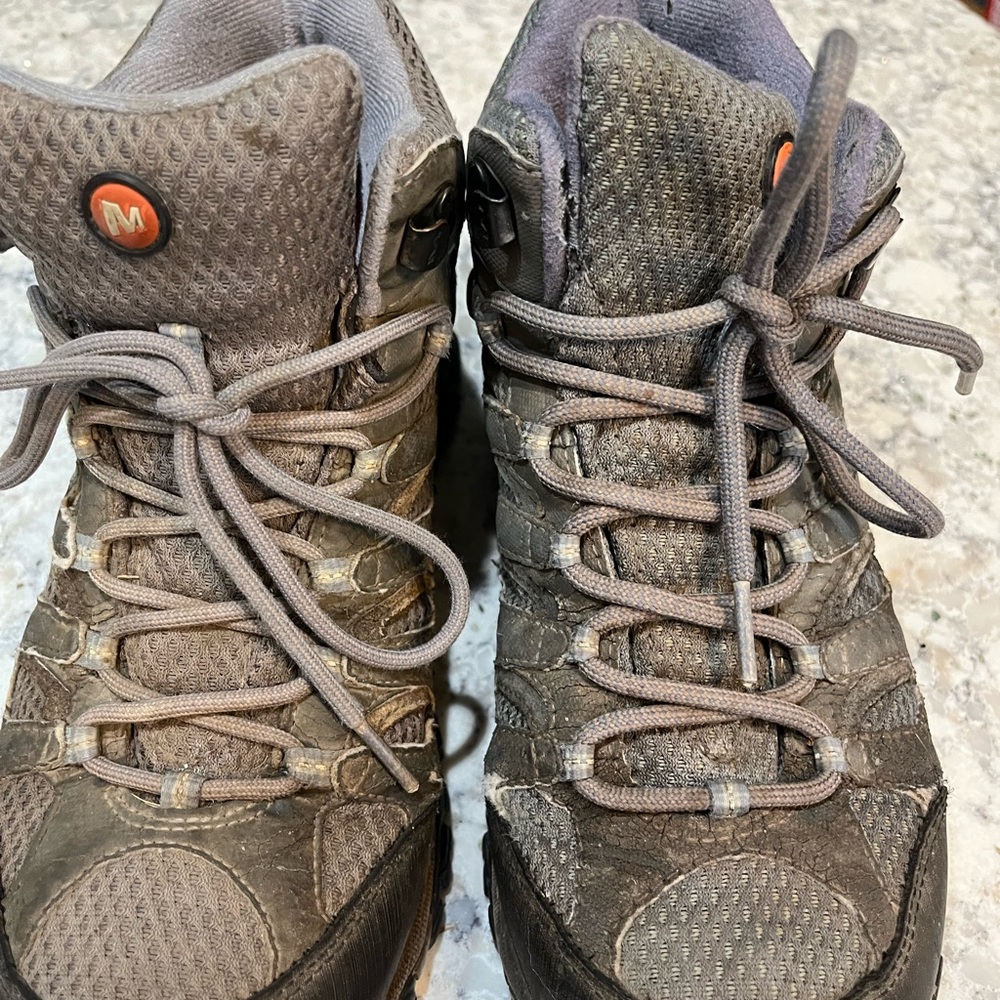 Merrill hiking boots